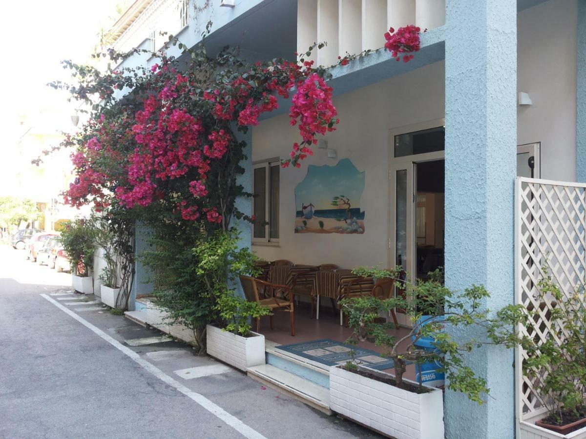 Albergo Lido 실비마리나 외부 사진